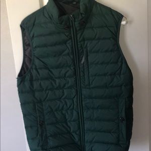 Ted Baker London green vest size 3 (medium)